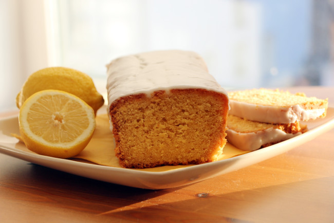 lemon drizzle cake