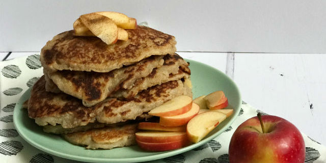 Apple and Cinnamon Pancakes