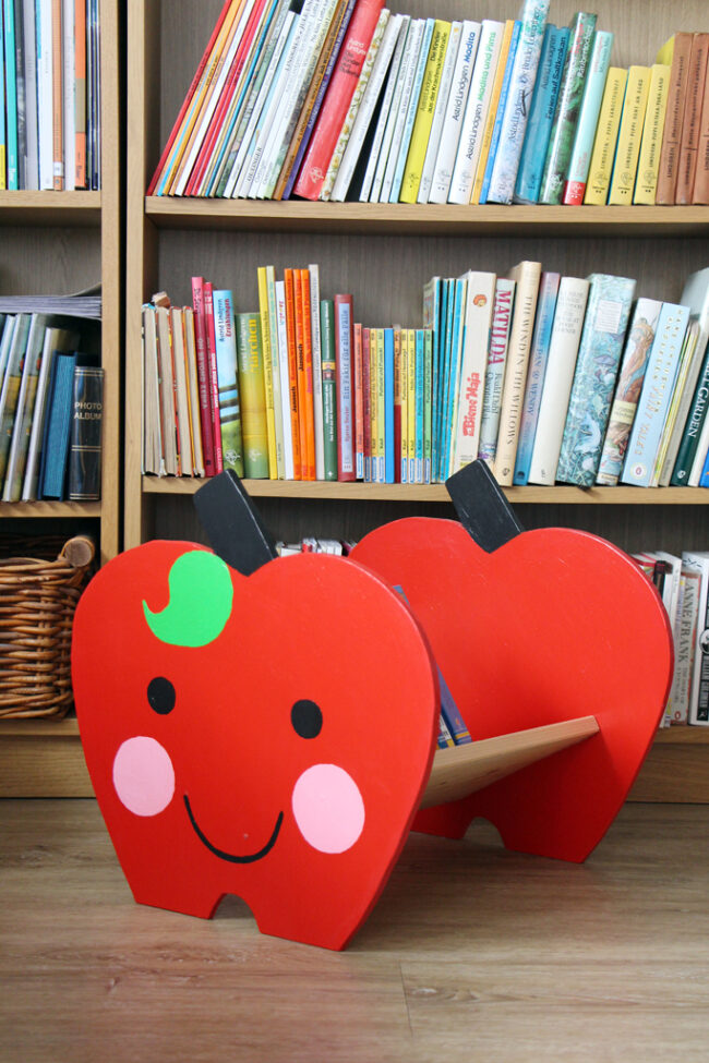 Apple Book Shelf