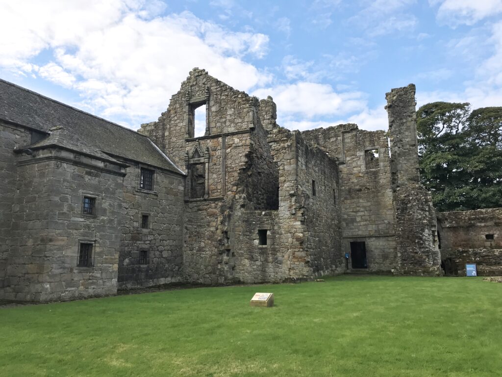 Aberdour Castle with Kids