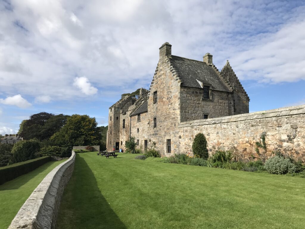 Aberdour Castle with Kids