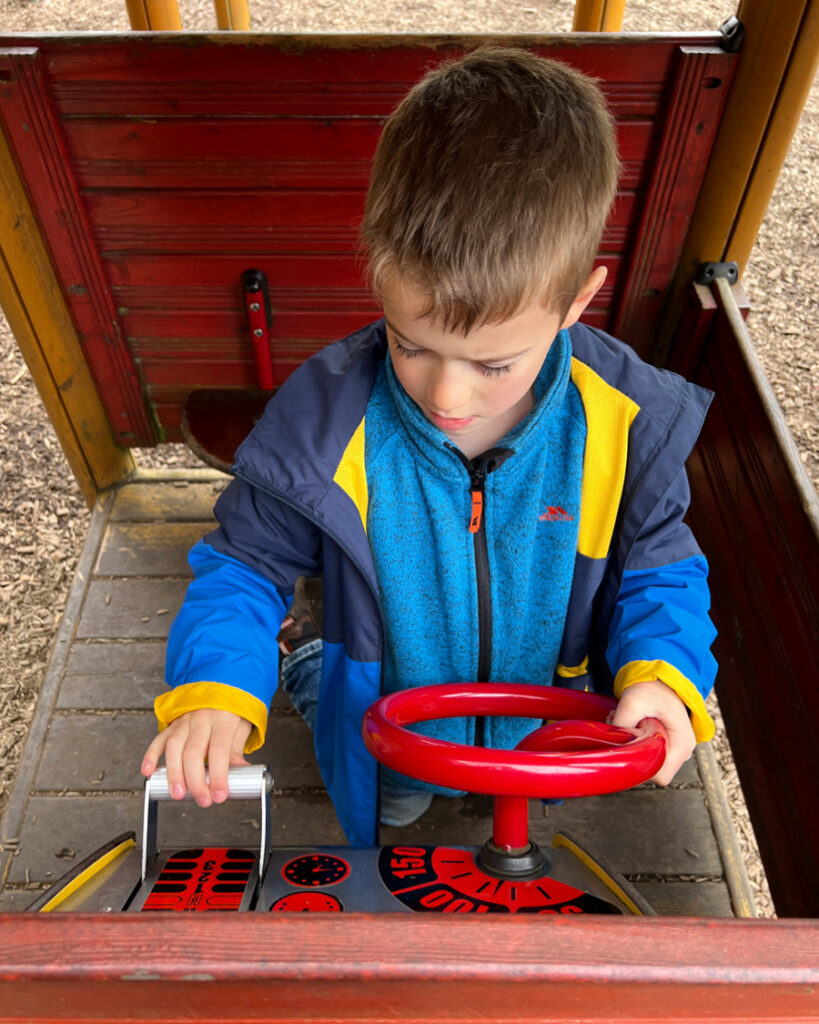 Haugh Park/ Cramond Bridge Playground Car