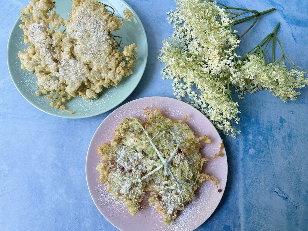 Elderflower Fritters - Frittierte Holunderblüten